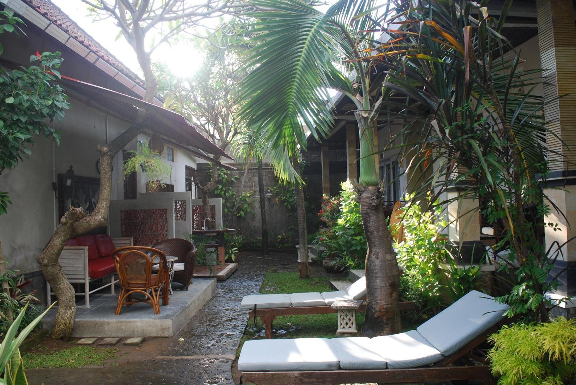 Dalum Homestay Amed Esterno foto