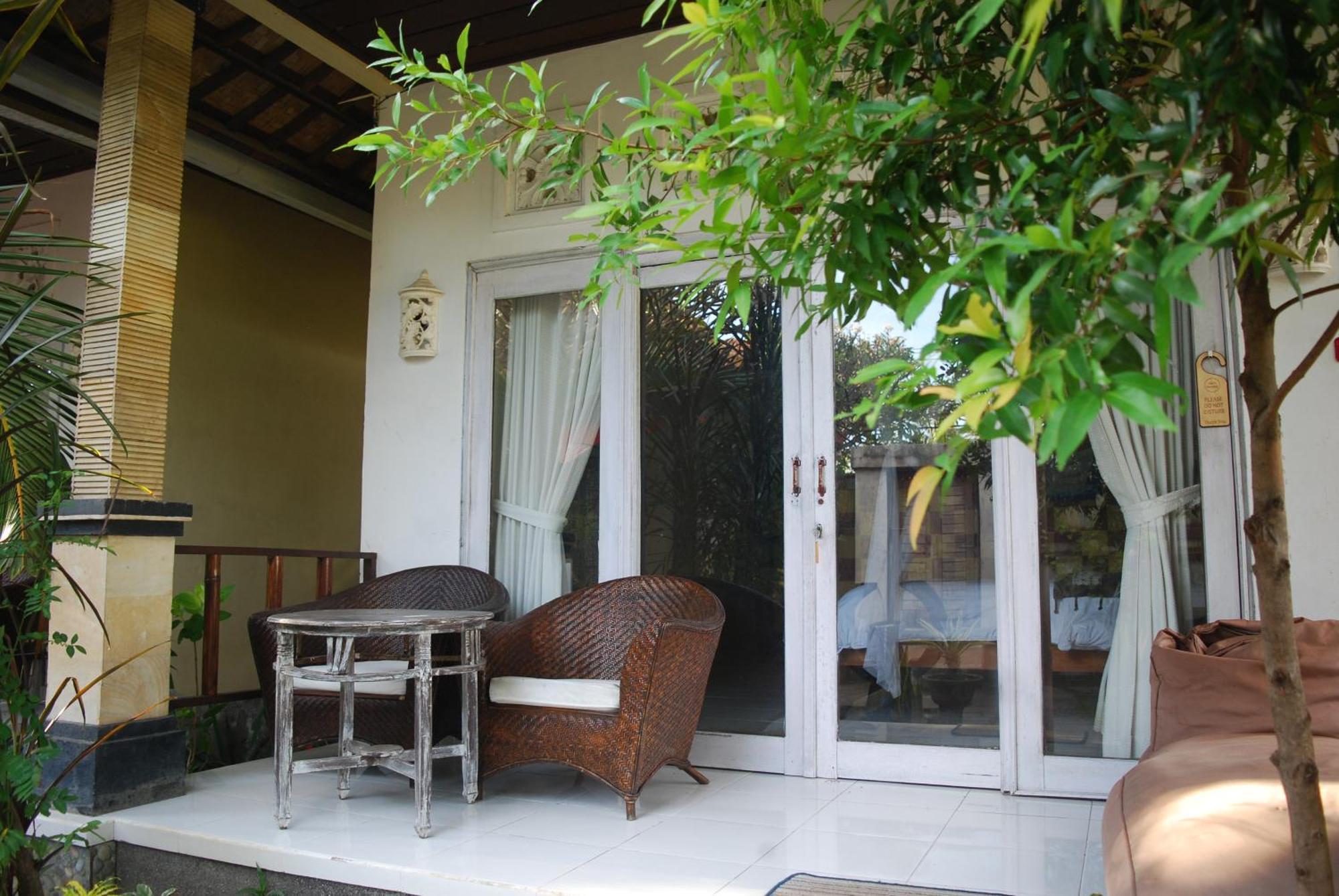 Dalum Homestay Amed Esterno foto