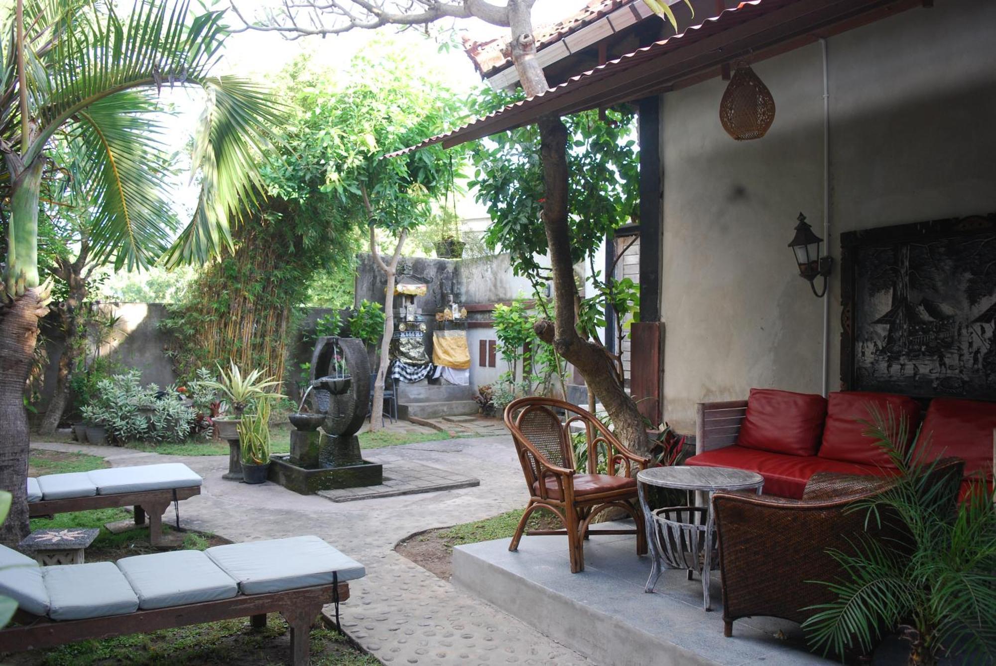 Dalum Homestay Amed Esterno foto