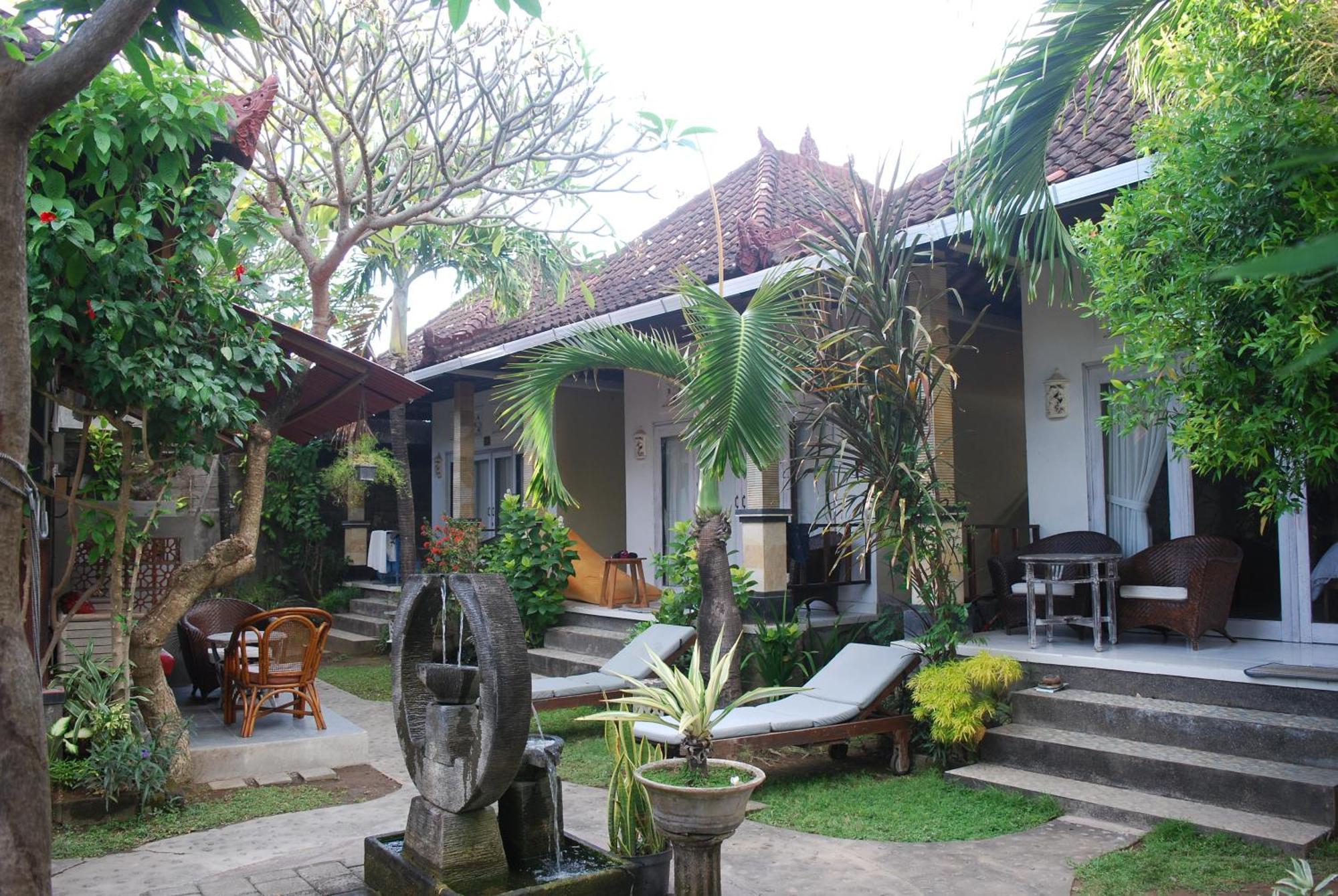 Dalum Homestay Amed Esterno foto