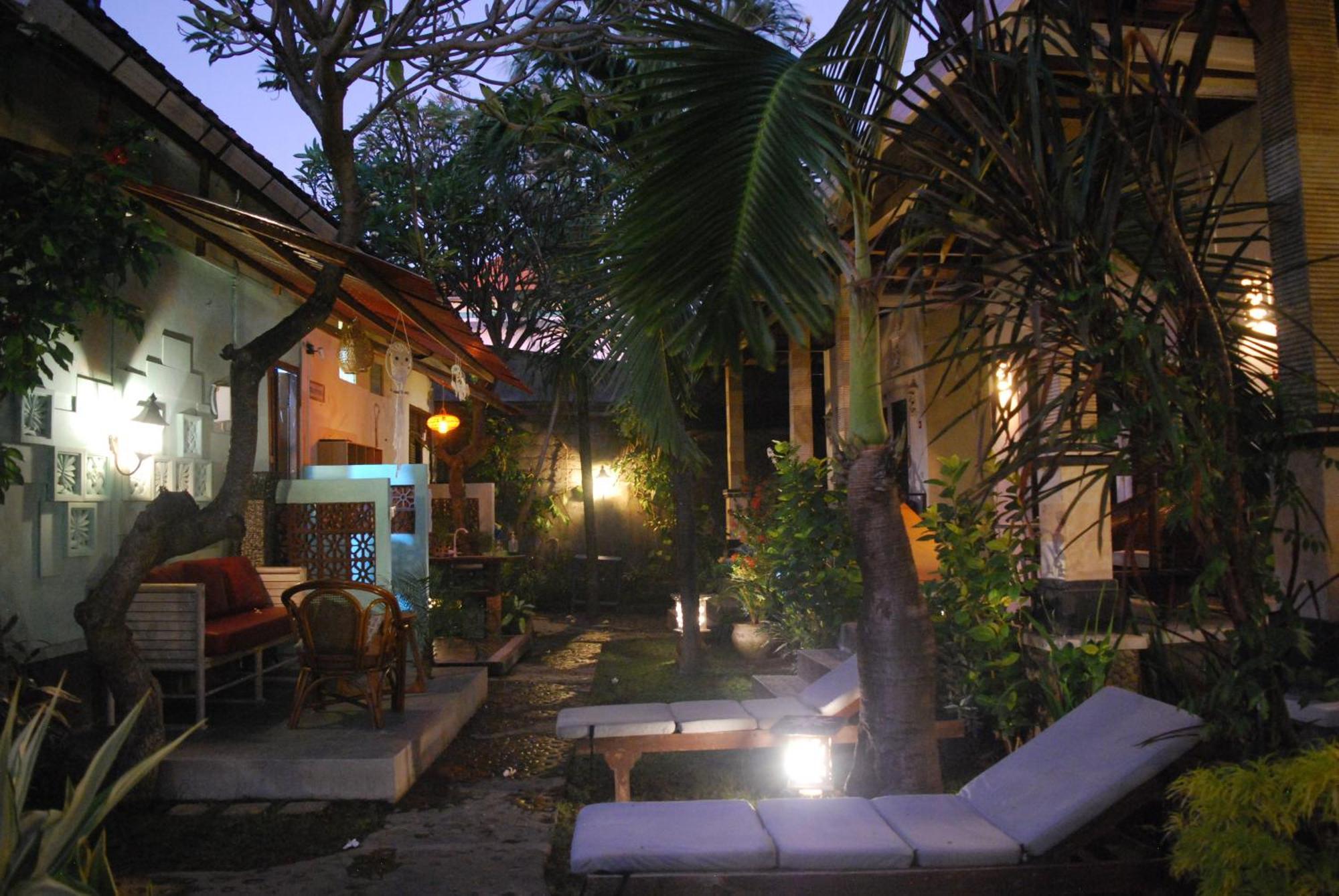 Dalum Homestay Amed Esterno foto