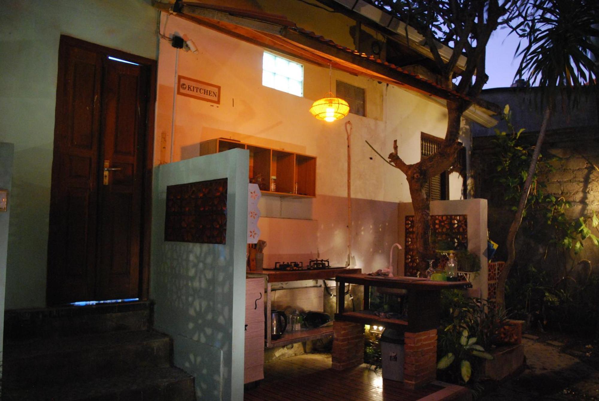 Dalum Homestay Amed Esterno foto