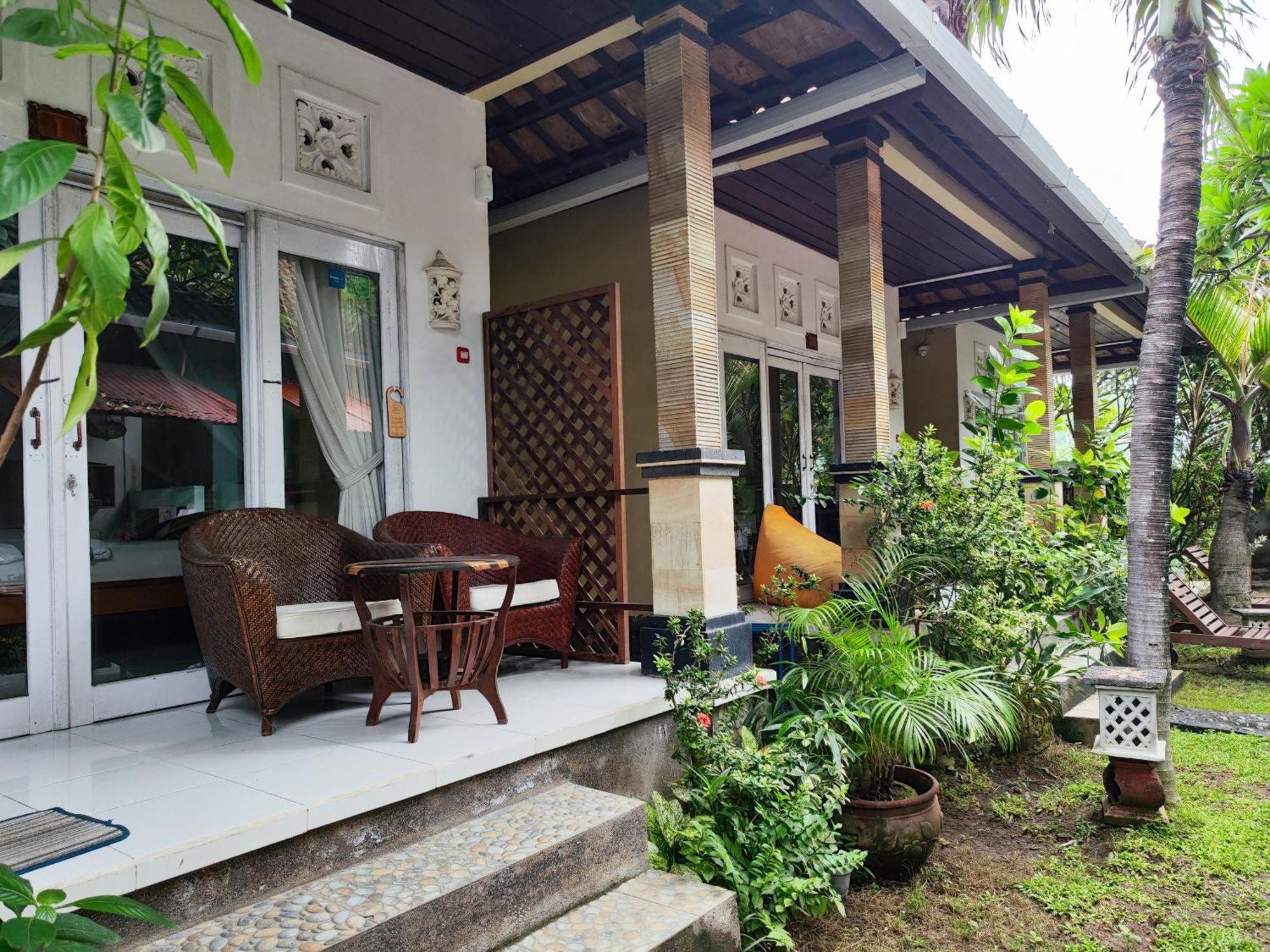 Dalum Homestay Amed Esterno foto