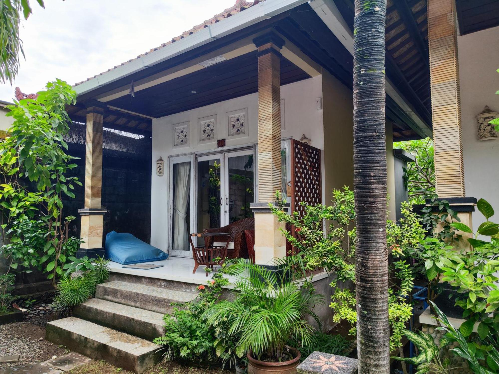 Dalum Homestay Amed Esterno foto