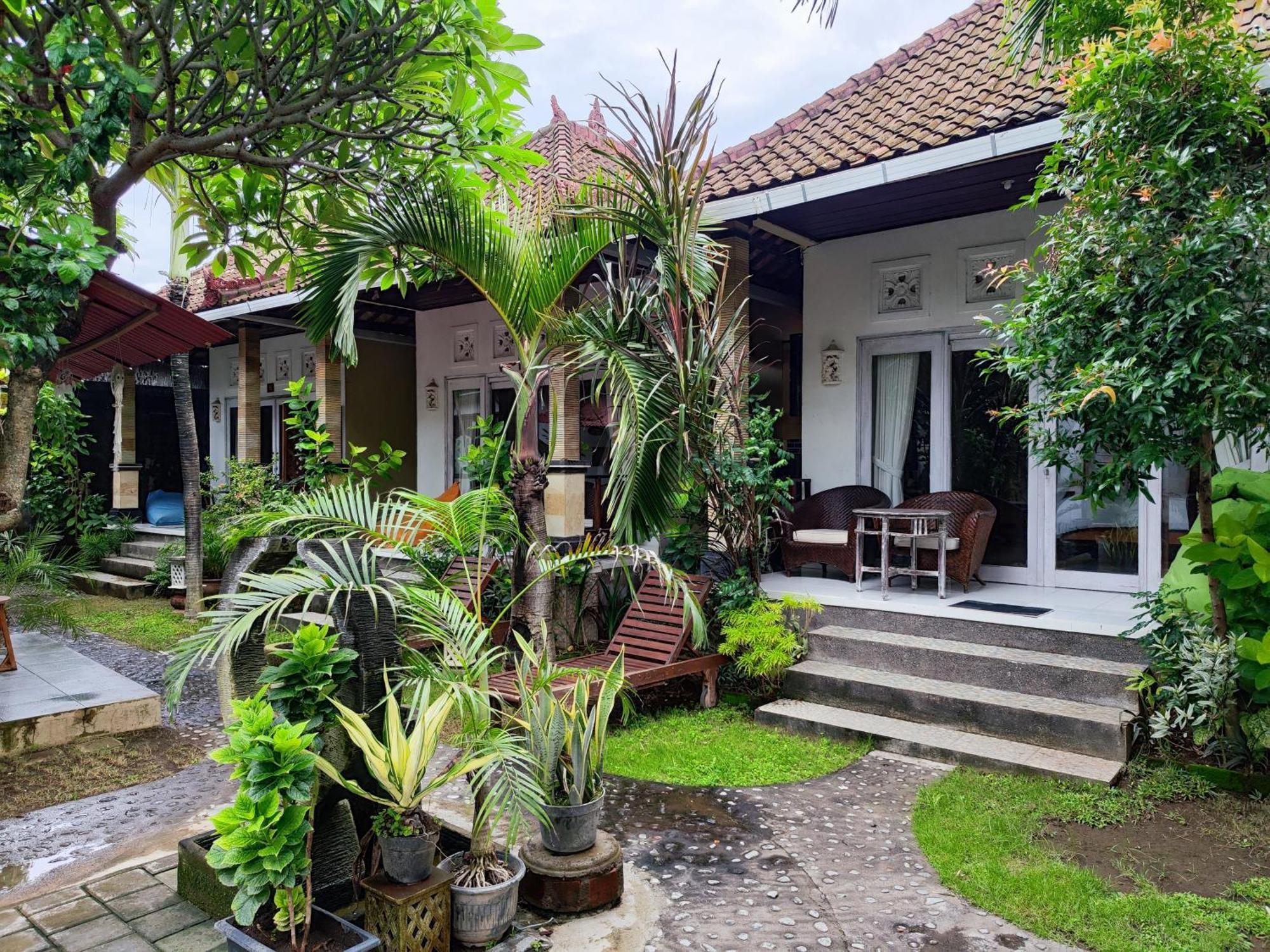 Dalum Homestay Amed Esterno foto